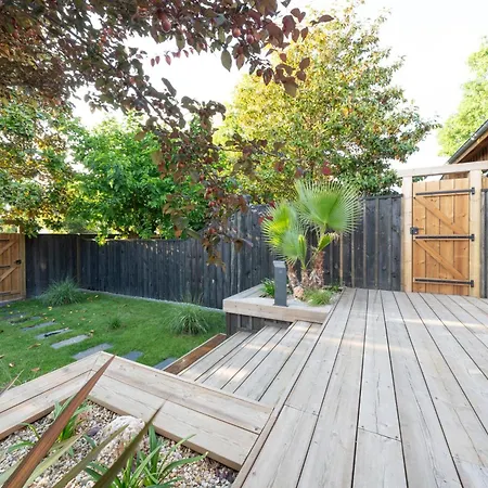 Maisons Pontcanal, 2 Reunies Au Bord Du Canal A Cazaux Holiday home *