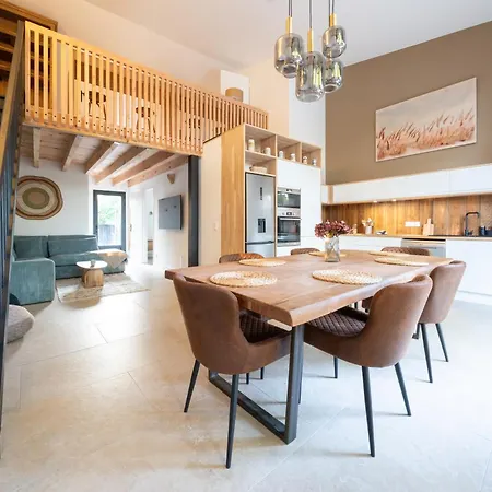 Holiday home Maisons Pontcanal, 2 Reunies Au Bord Du Canal A Cazaux