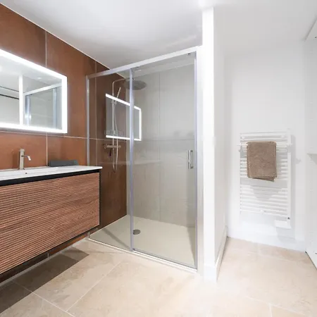 Holiday home Maisons Pontcanal, 2 Reunies Au Bord Du Canal A Cazaux