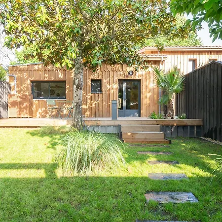 Holiday home Maisons Pontcanal, 2 Reunies Au Bord Du Canal A Cazaux La Teste-de-Buch