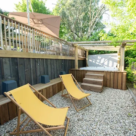 Maisons Pontcanal, 2 Reunies Au Bord Du Canal A Cazaux Holiday home *
